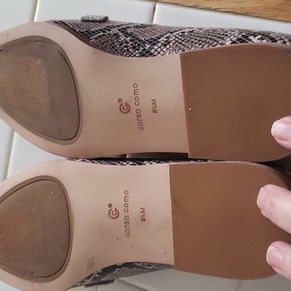 Corso Como leather Clarrah snake design loafer - Picture 3 of 5